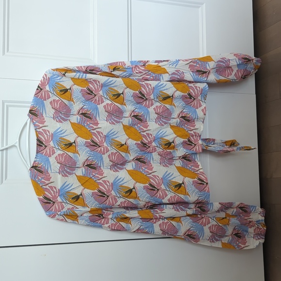 Floral blouse - Picture 2 of 2